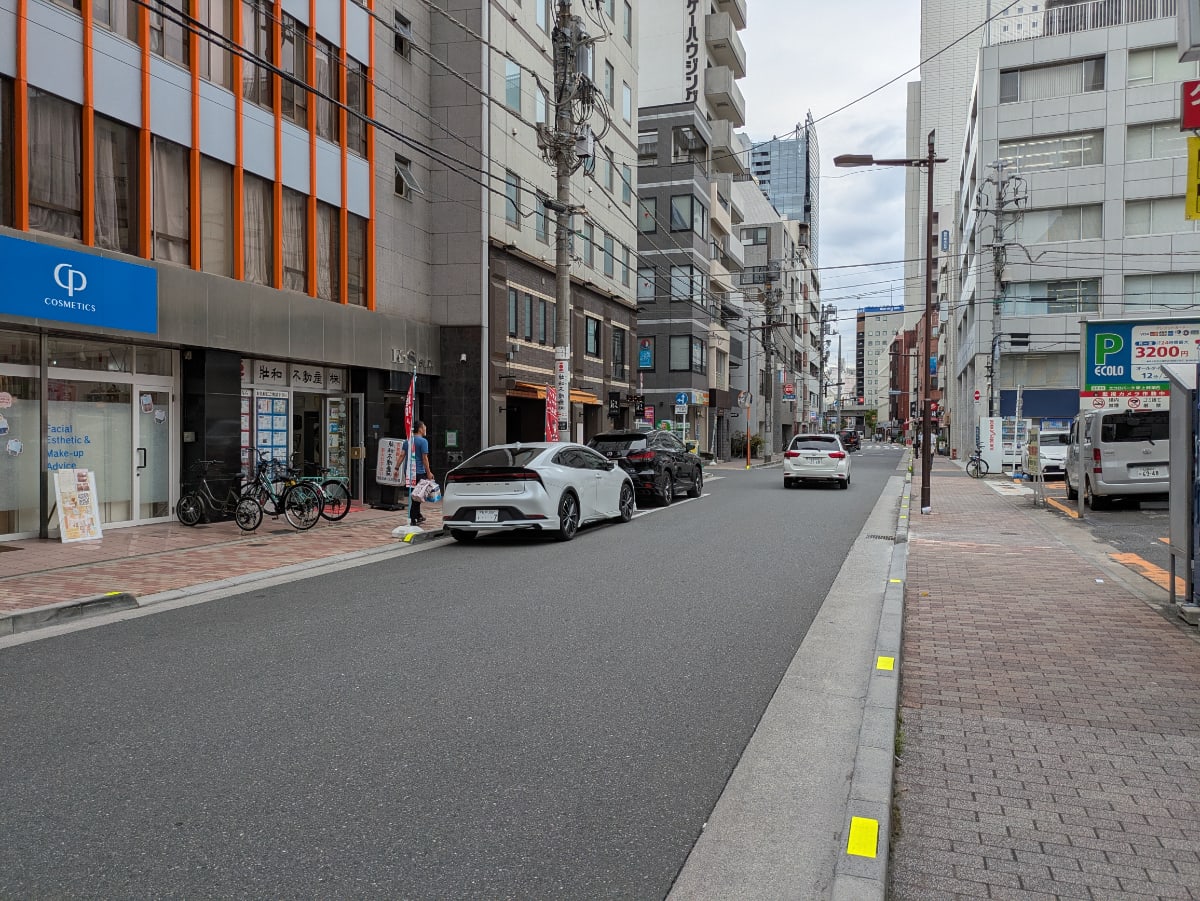 v20250920150703/fresh/building/J00100382070_17