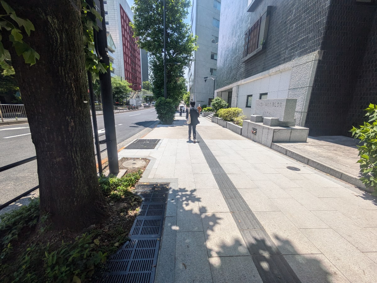 v20250920150703/fresh/building/J00100384211_2