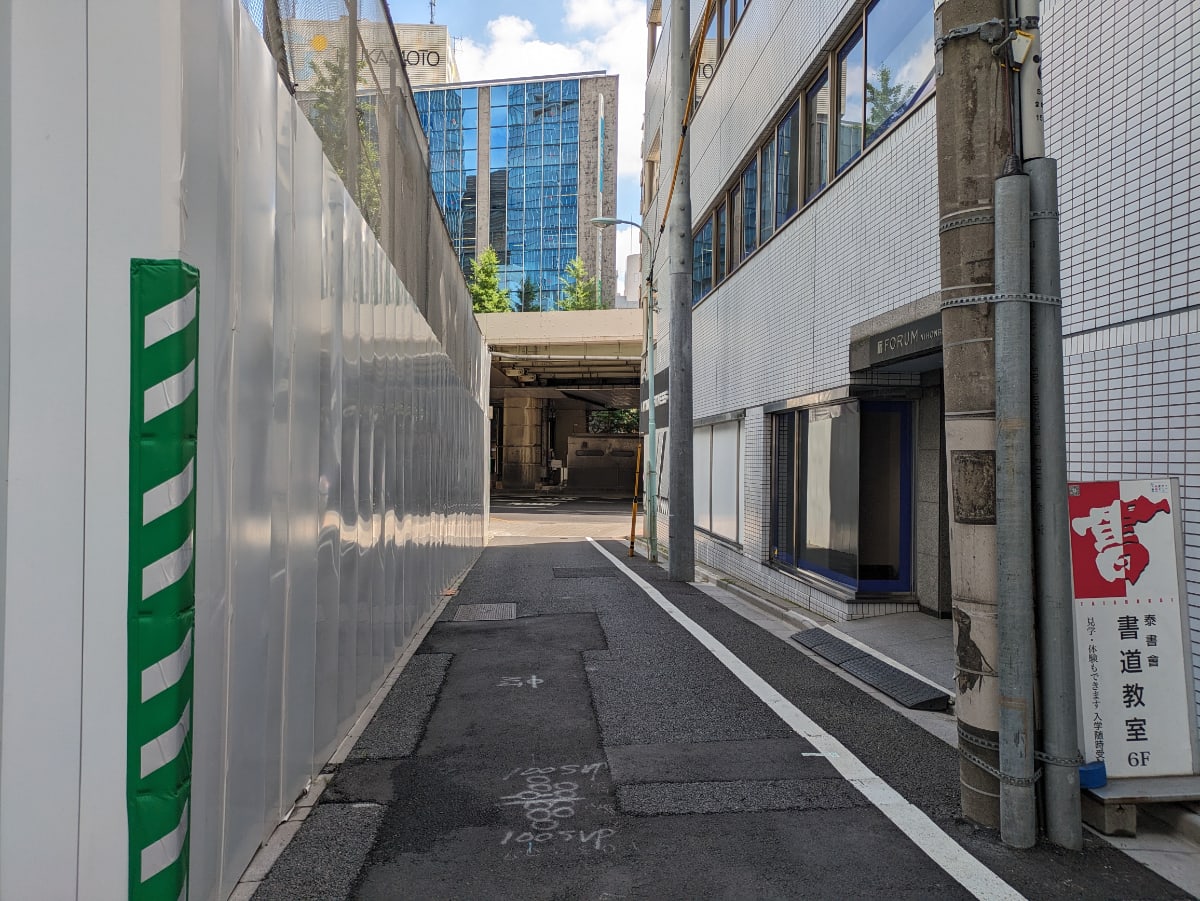 v20250920150703/fresh/building/J00100386183_14
