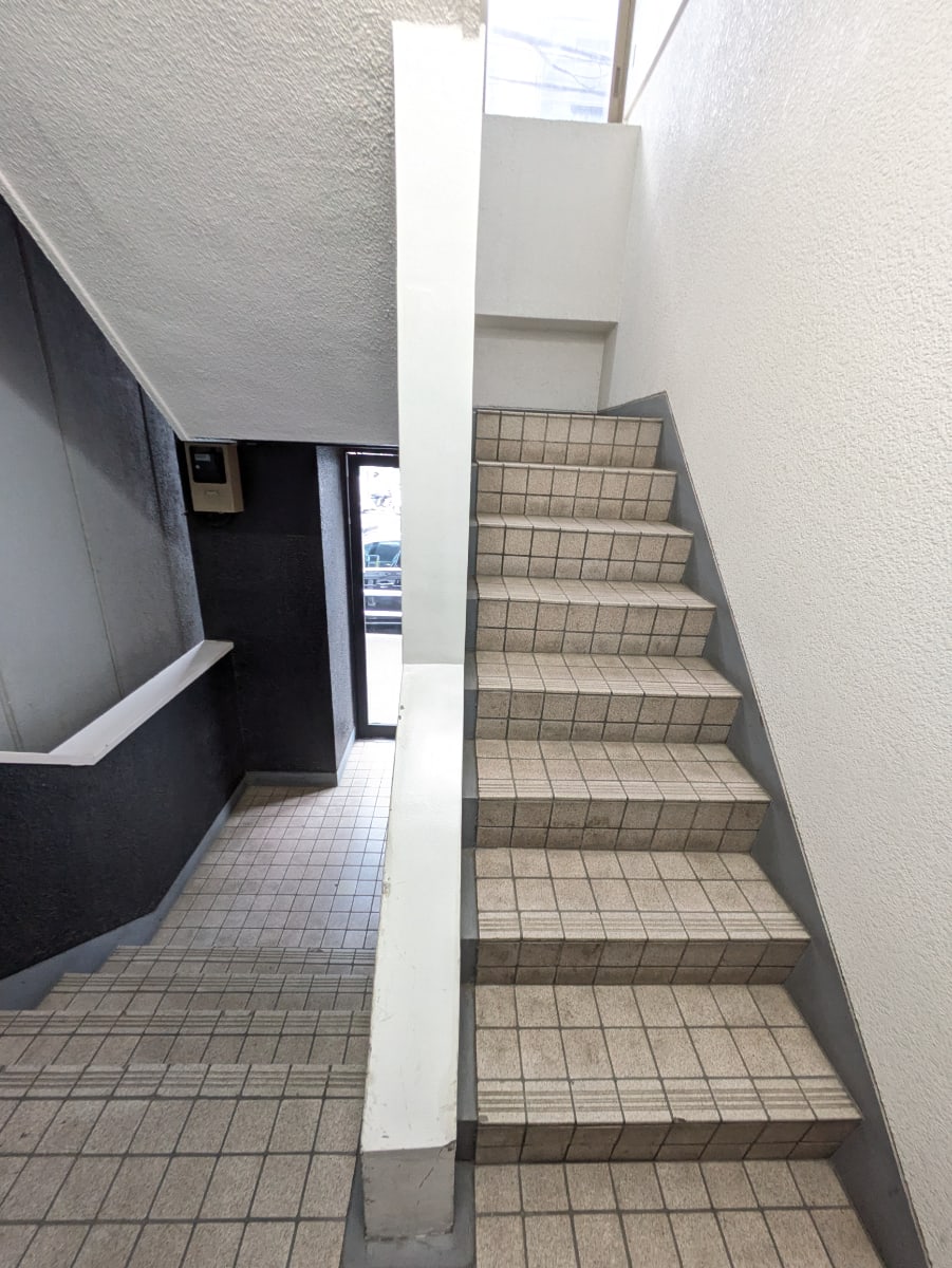 v20250920150703/fresh/building/J00100389796_12