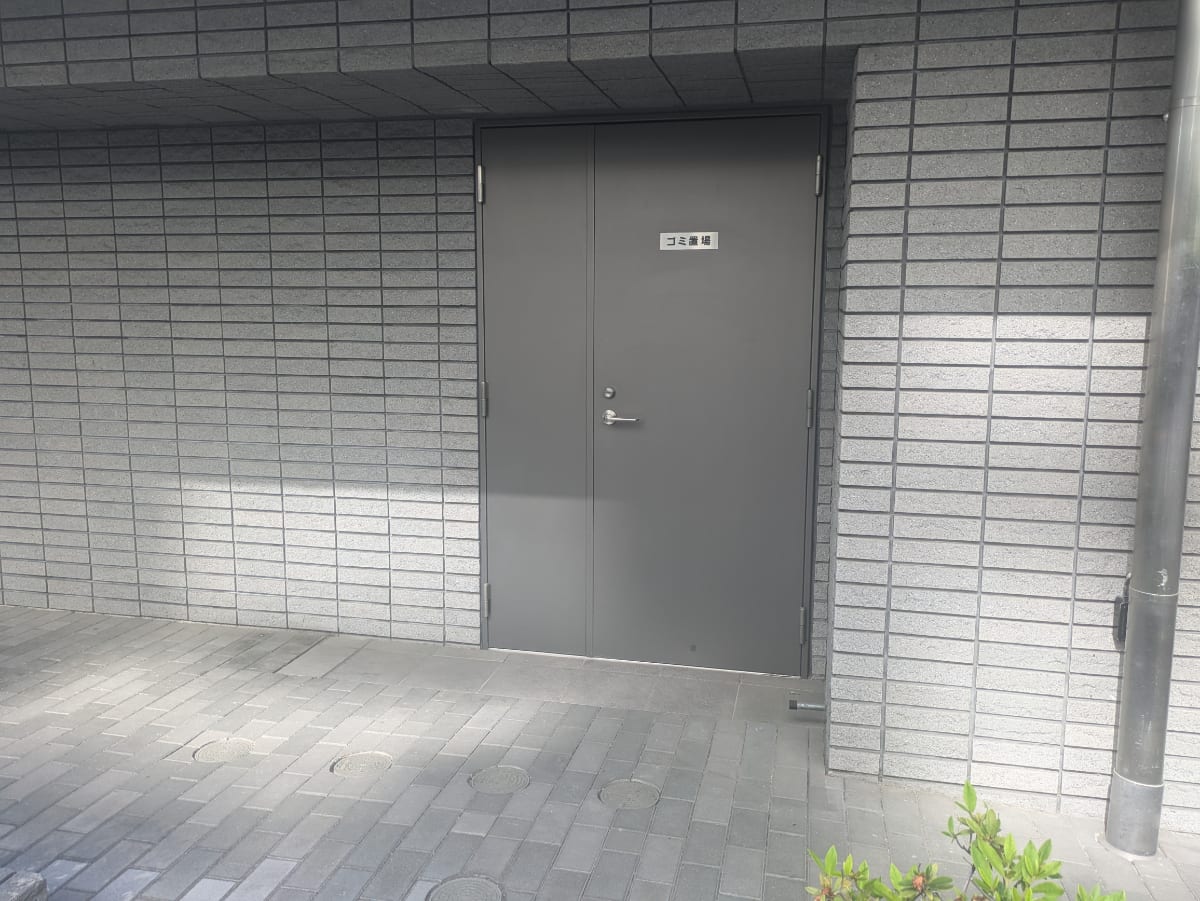 v20250920150703/fresh/building/J00100393955_9