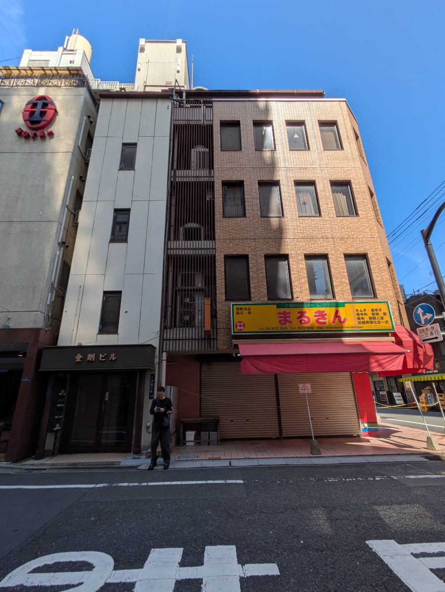 v20250920150703/fresh/building/J00100397903_9