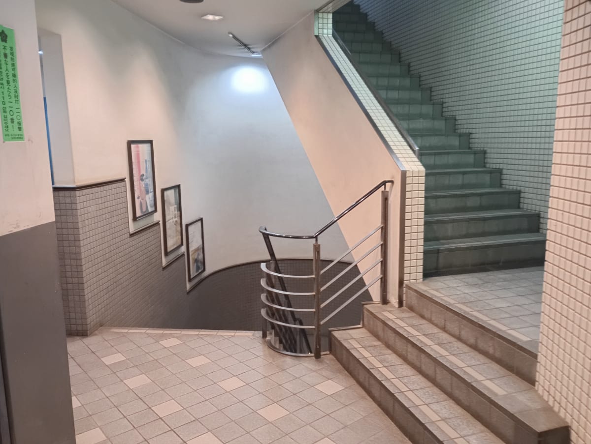 v20250920150703/fresh/building/J00100401896_13