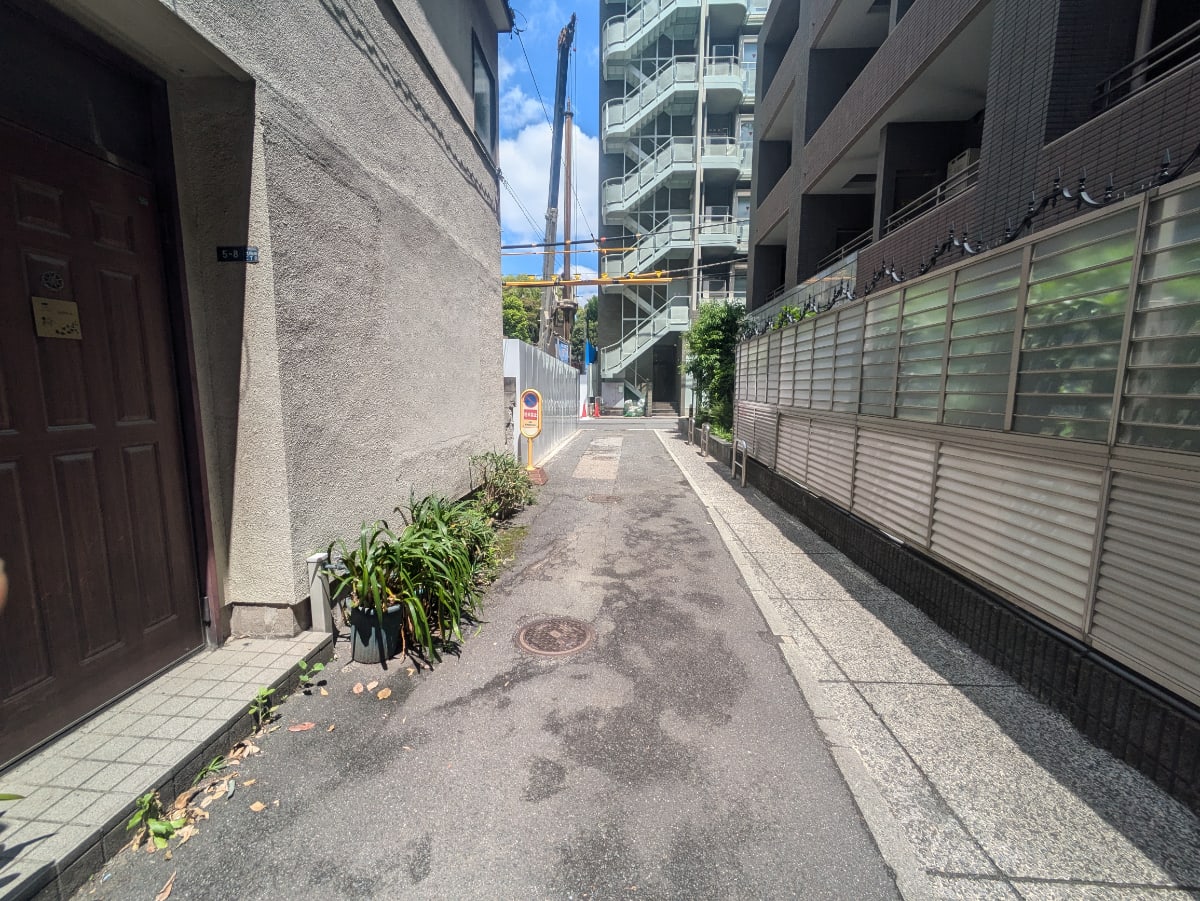 v20250920150703/fresh/building/J00100405102_13