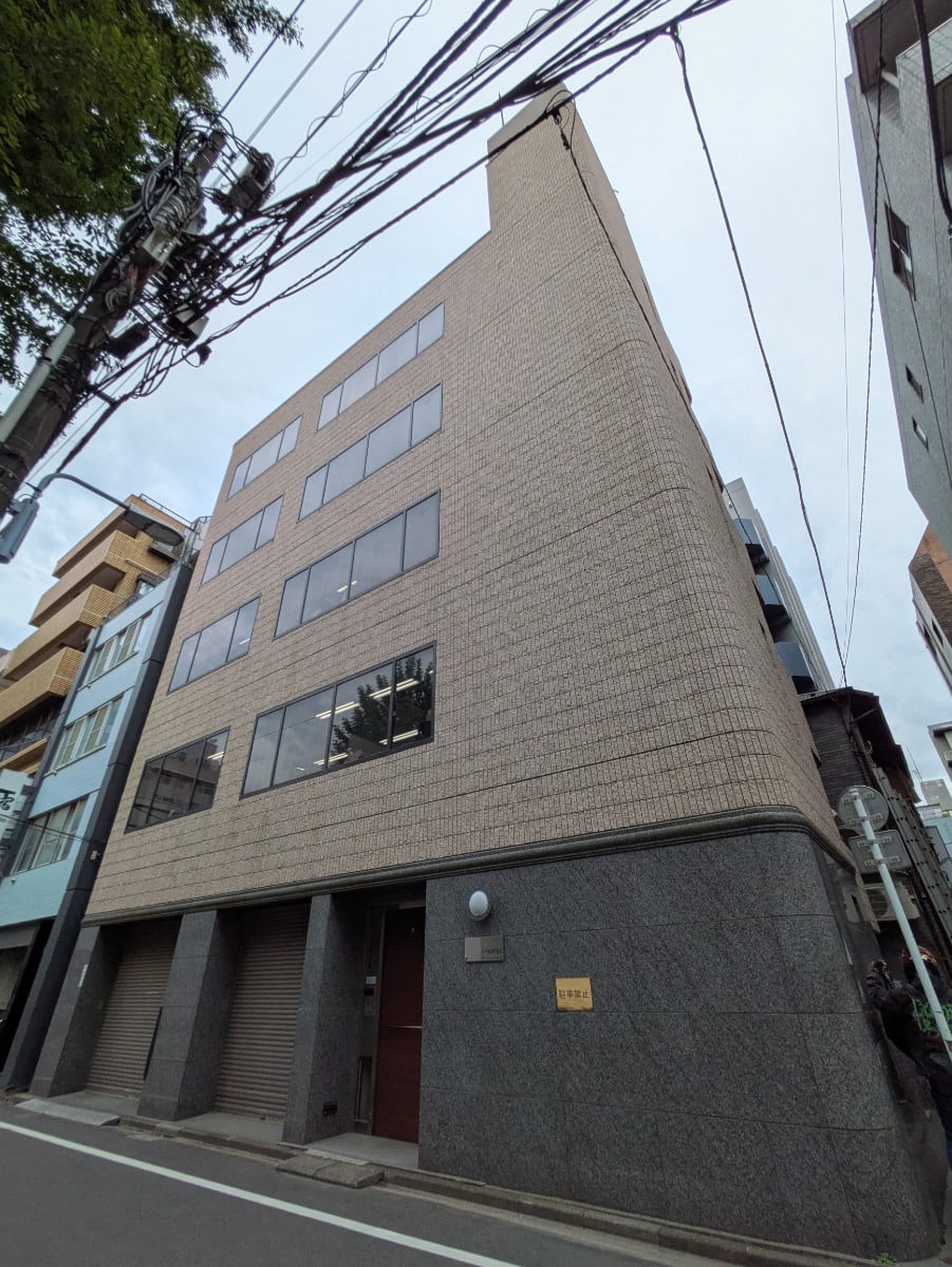 v20250920150703/fresh/building/J00100406852_6