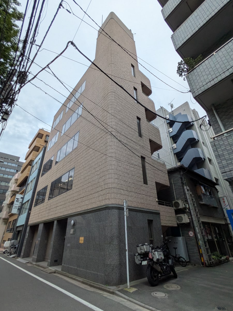 v20250920150703/fresh/building/J00100406852_7