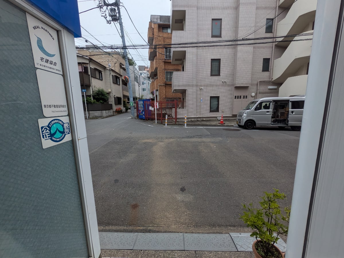v20250922150703/fresh/building/J00100376963_11