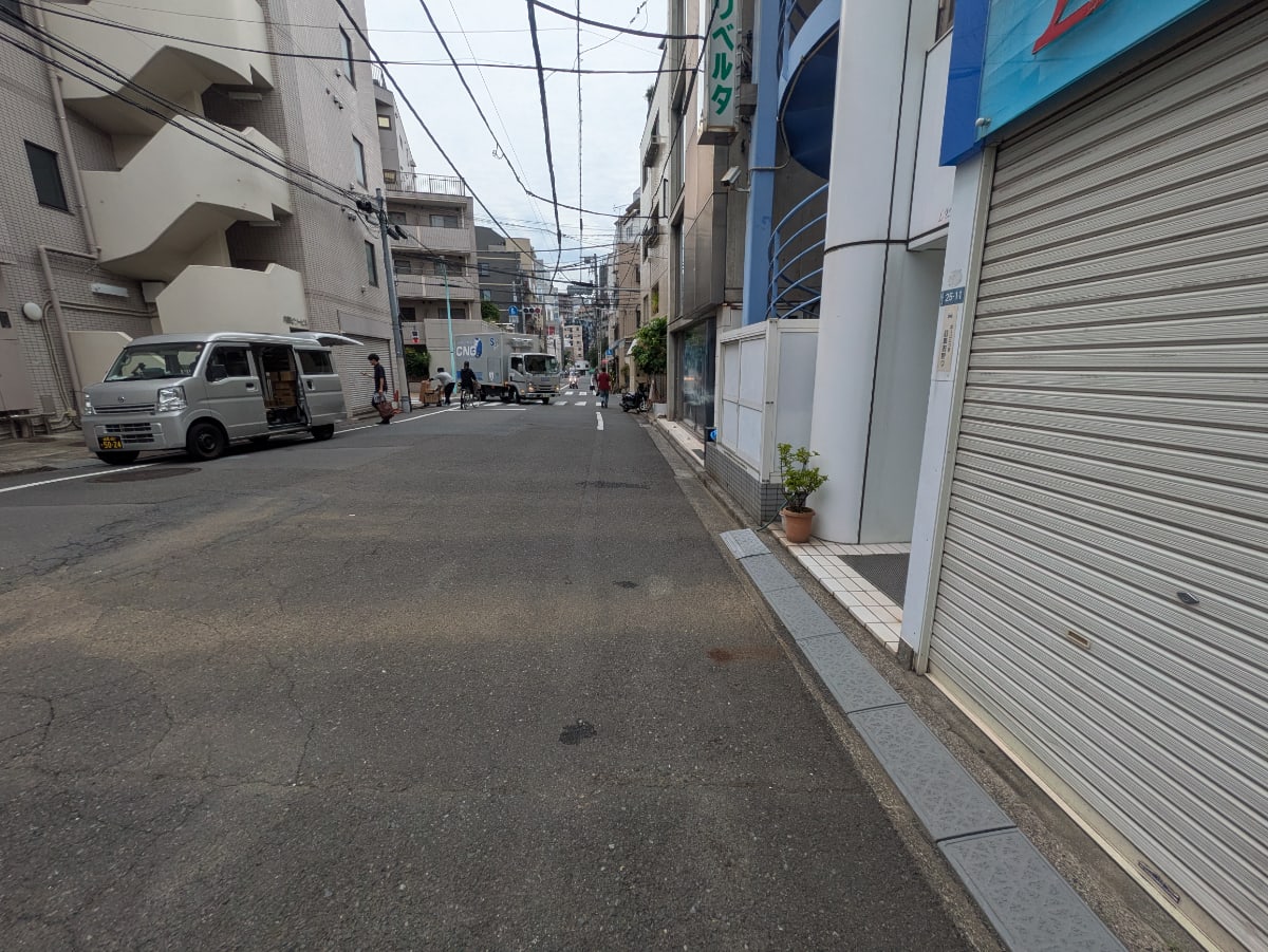 v20250922150703/fresh/building/J00100376963_2