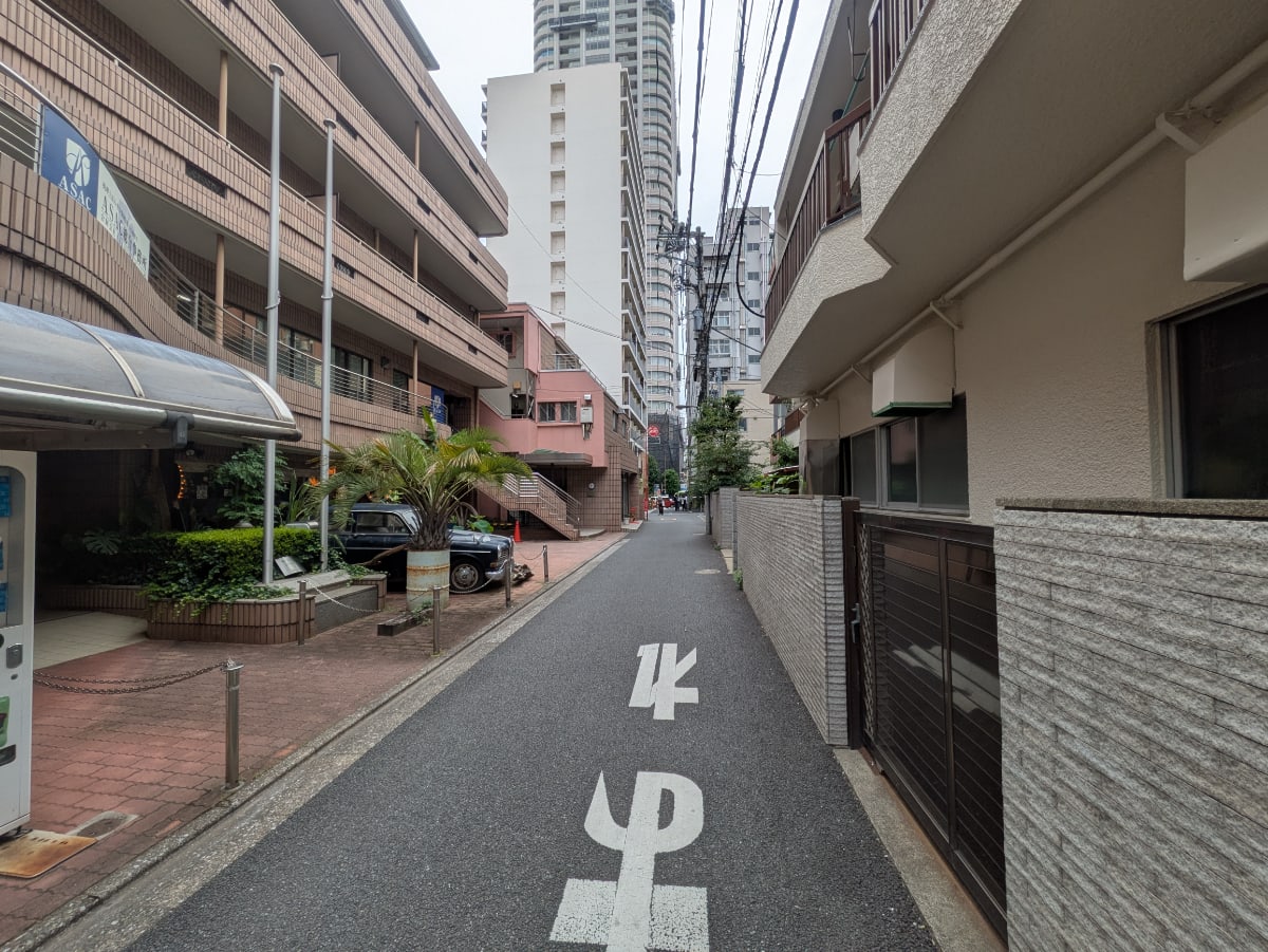 v20250922150703/fresh/building/J00100378870_2