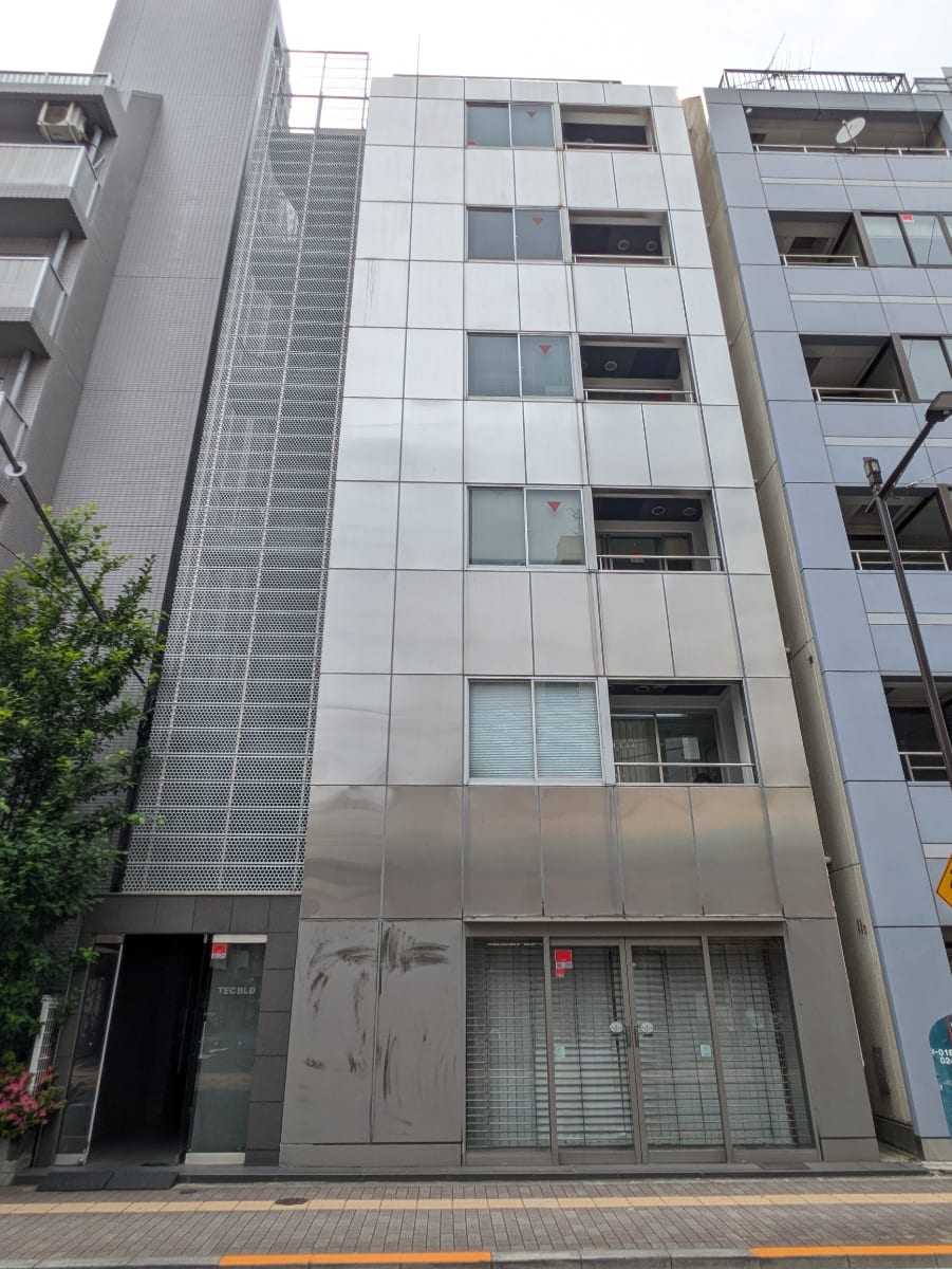 v20250922150703/fresh/building/J00100383664_1