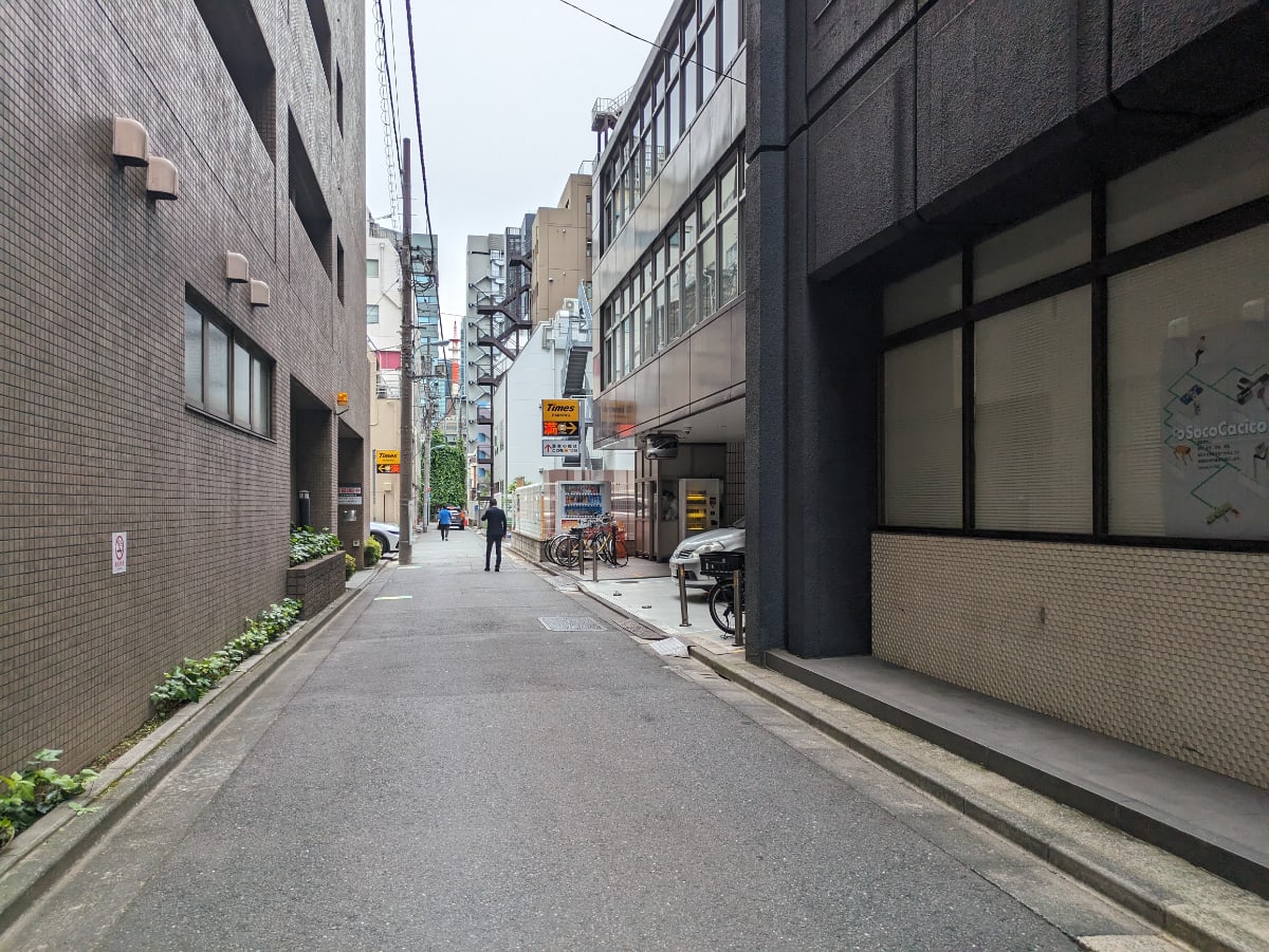 v20250922150703/fresh/building/J00100386106_15