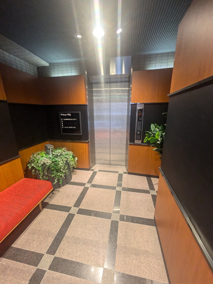 v20250922150703/fresh/building/J00100389812_4