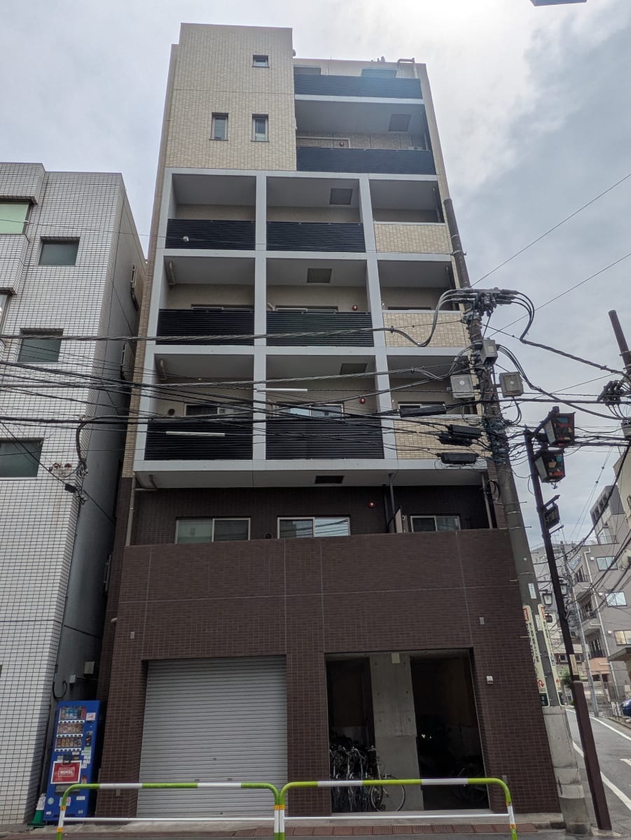 v20250922150703/fresh/building/J00100427282_1