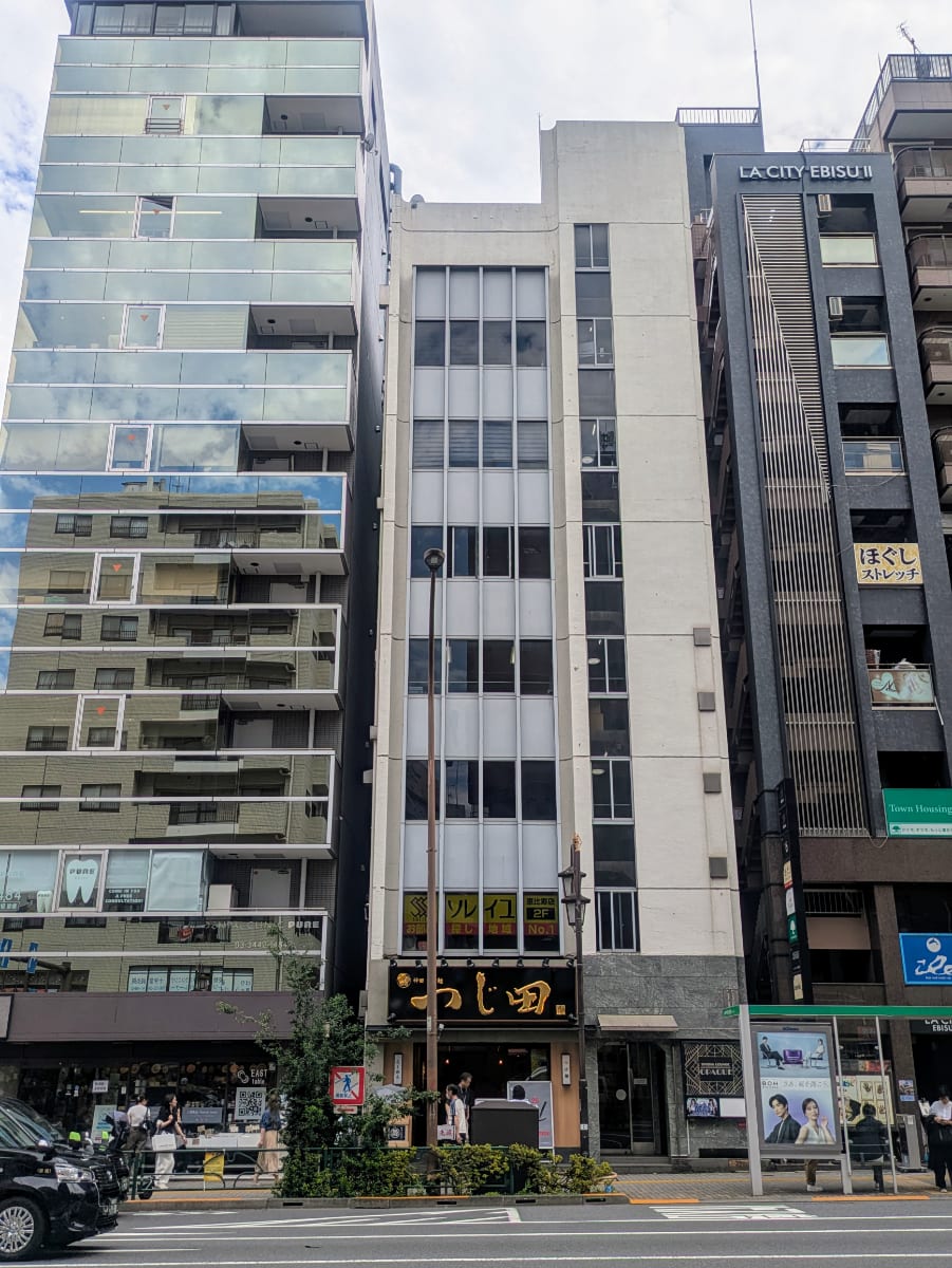 v20250924150708/fresh/building/J00100366977_1