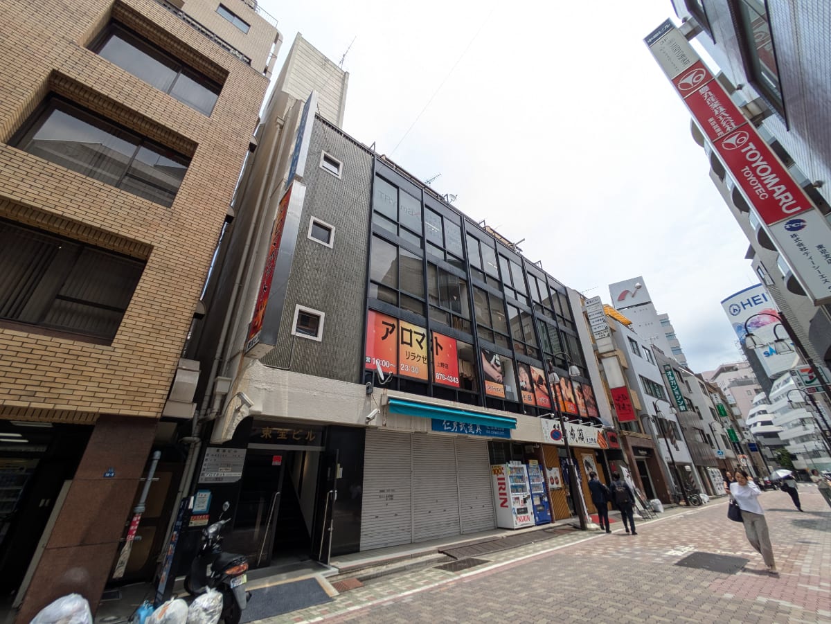 v20250924150708/fresh/building/J00100369323_9