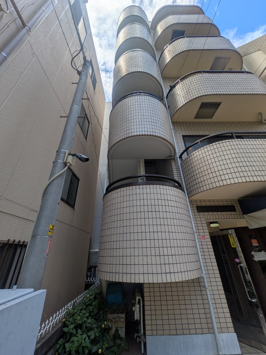 v20250924150708/fresh/building/J00100377579_7