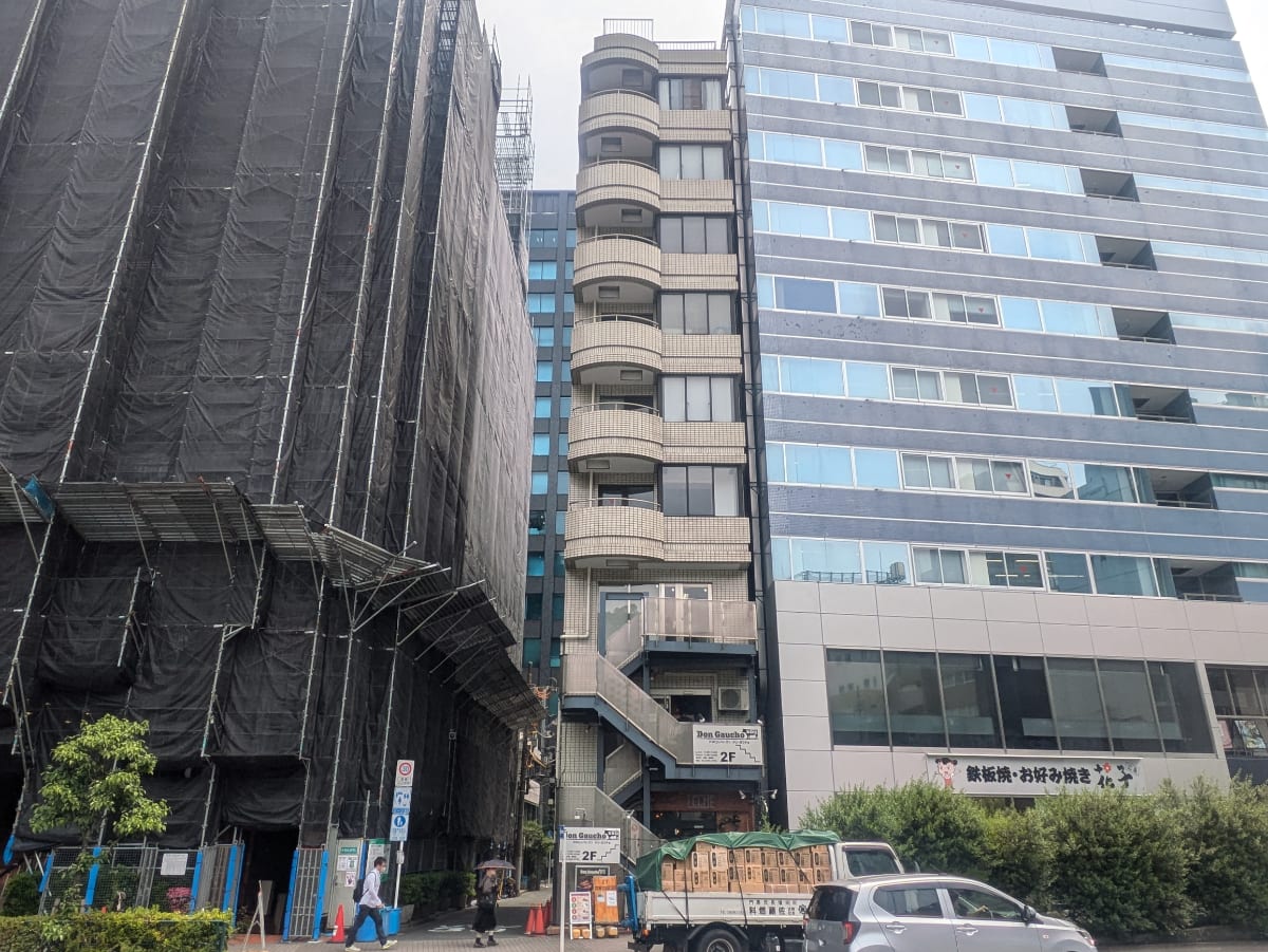 v20250924150708/fresh/building/J00100384281_1