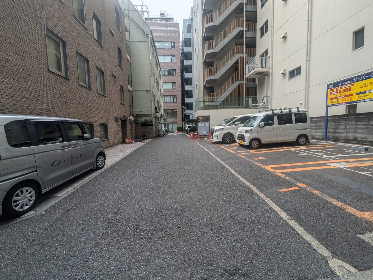 v20250924150708/fresh/building/J00100384281_19