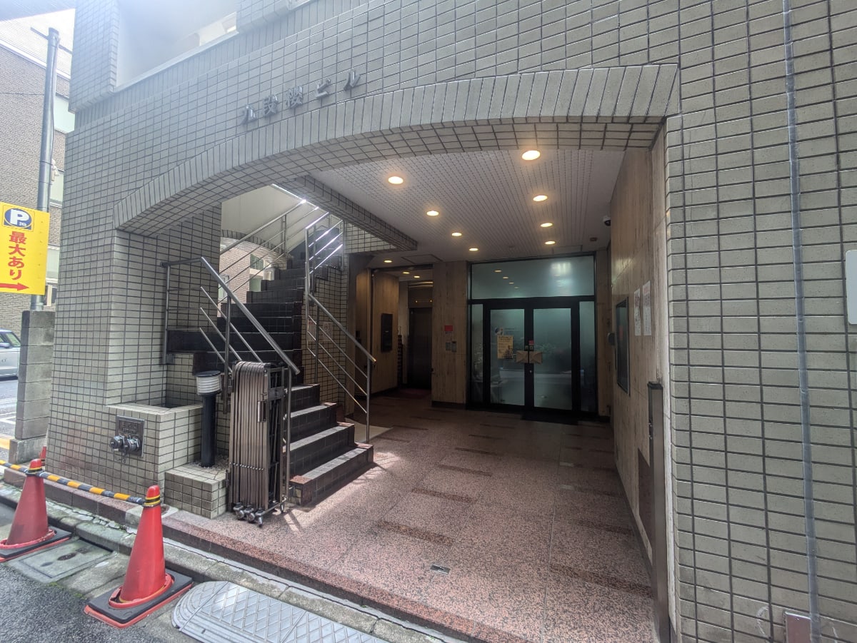 v20250924150708/fresh/building/J00100384281_3