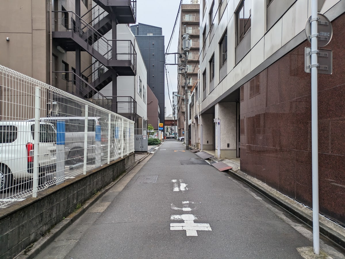 v20250924150708/fresh/building/J00100386102_13
