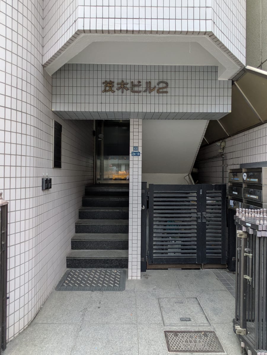 v20250924150708/fresh/building/J00100393071_3