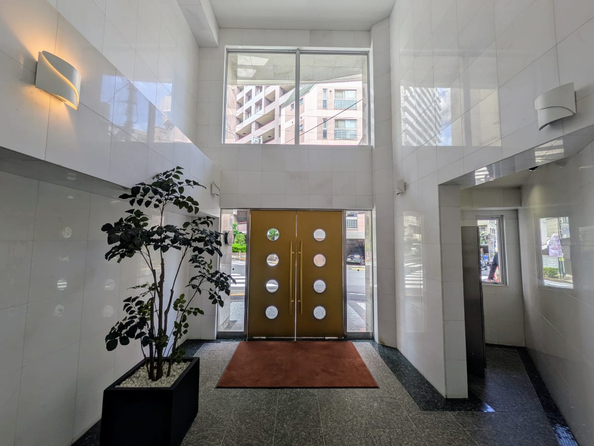v20250924150708/fresh/building/J00100402051_12
