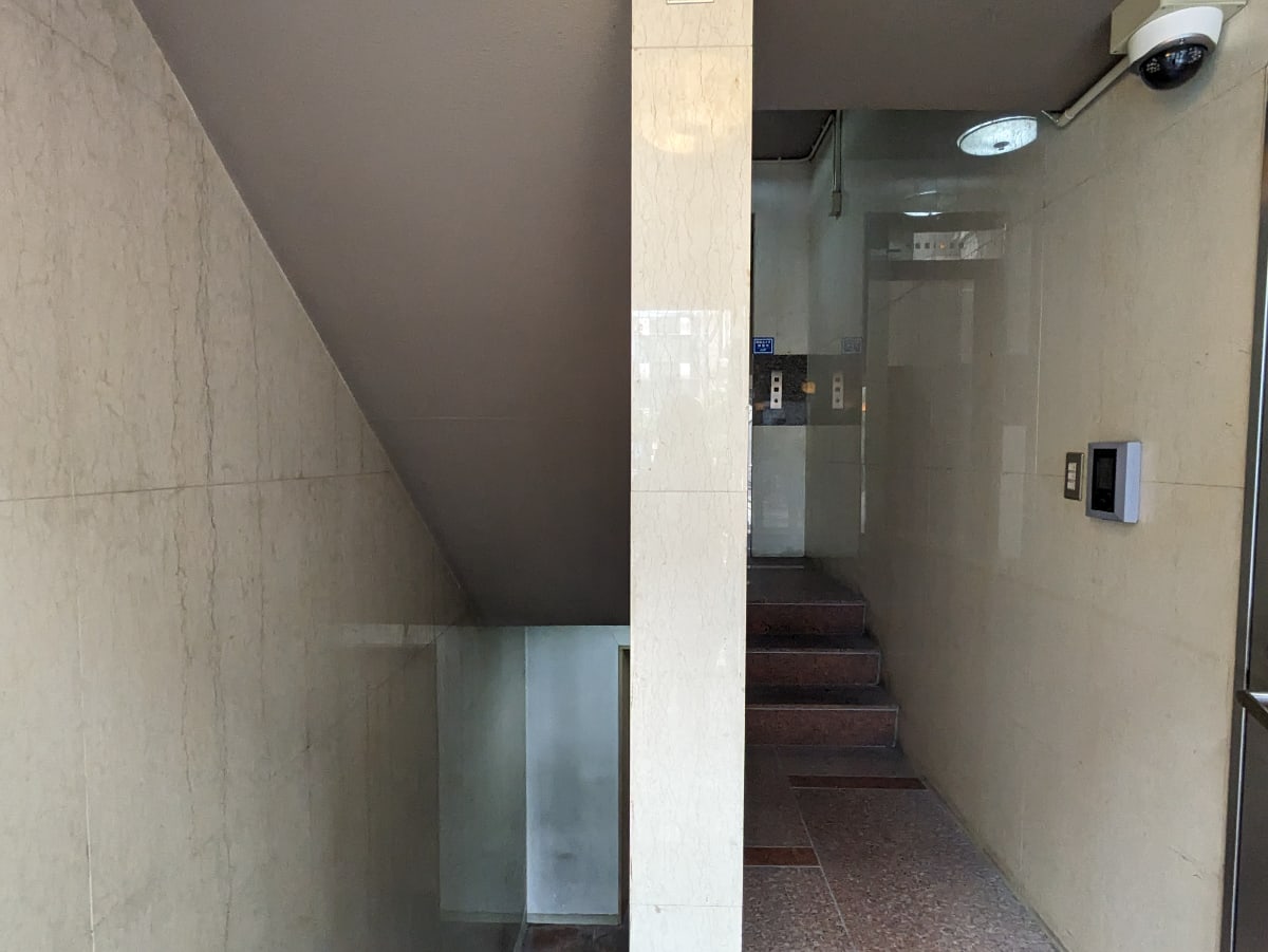 v20250924150708/fresh/building/J00100403402_10