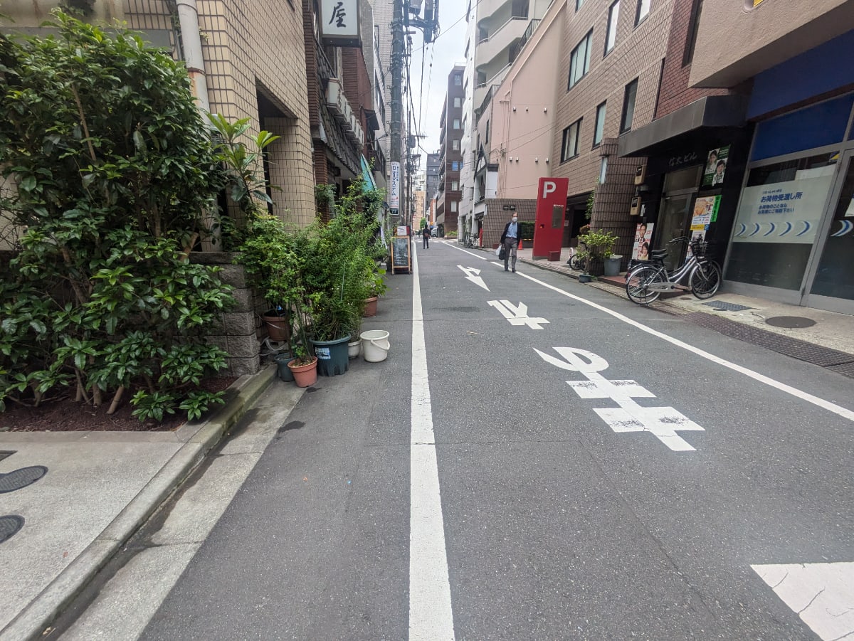v20250924150708/fresh/building/J00100406831_10
