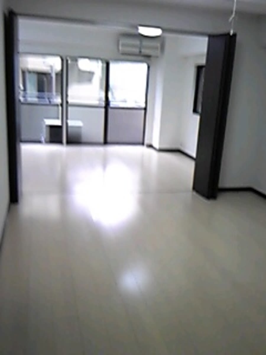 v20250924150708/fresh/building/J00100413335_5