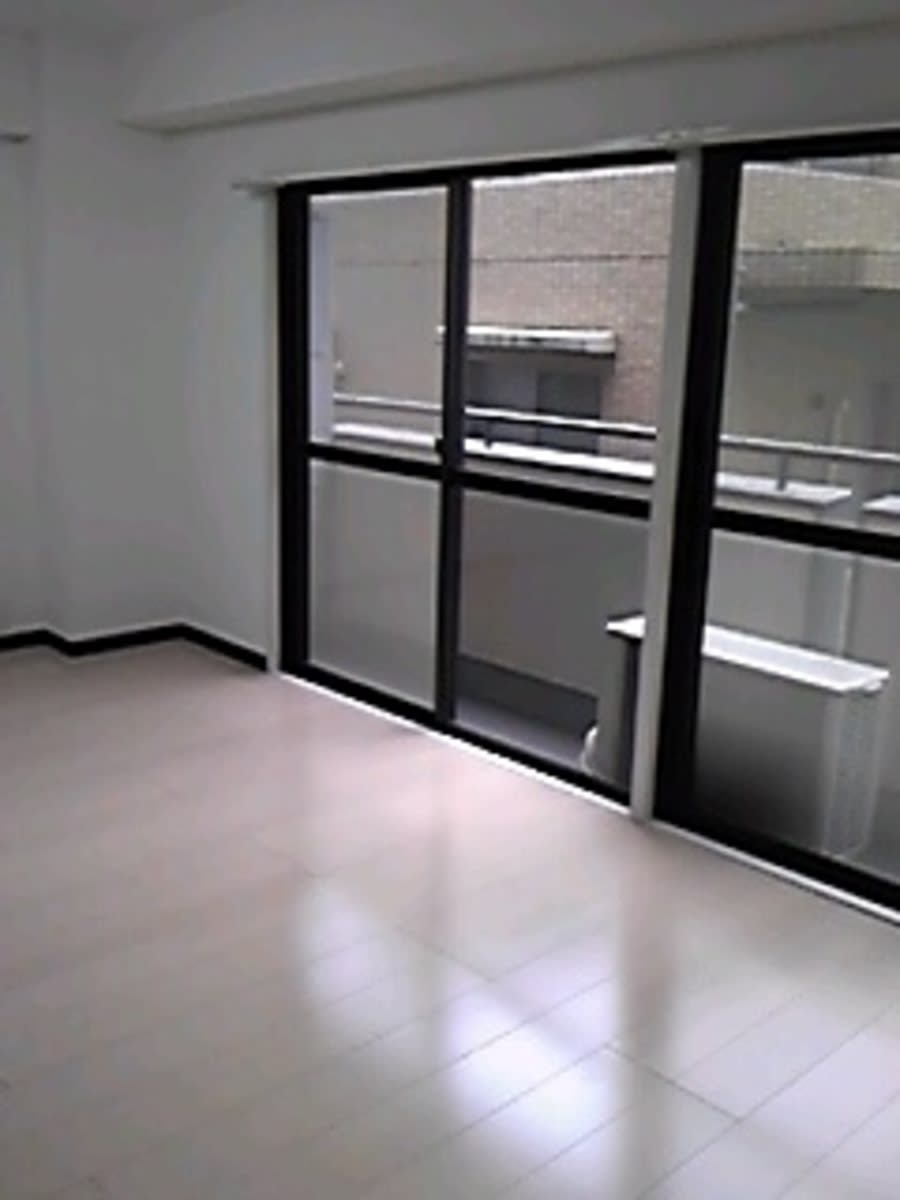 v20250924150708/fresh/building/J00100413335_9