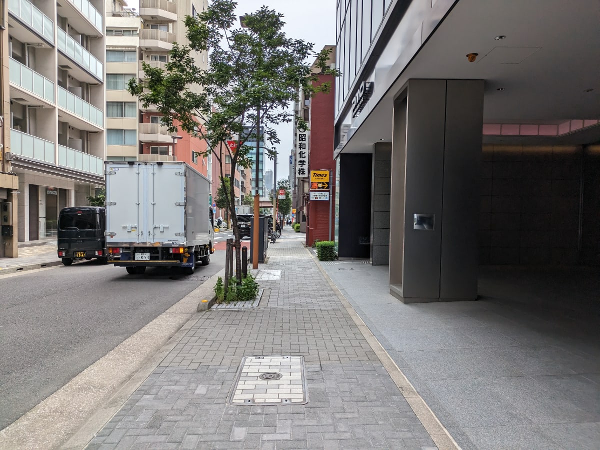 v20250924150708/fresh/building/J00100418856_12