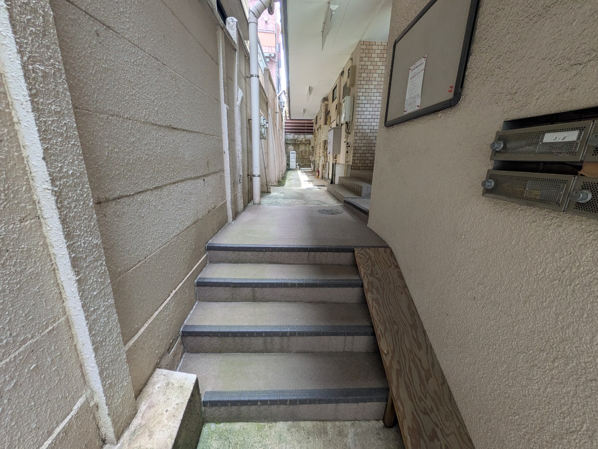 v20250924150708/fresh/building/J00100433410_10