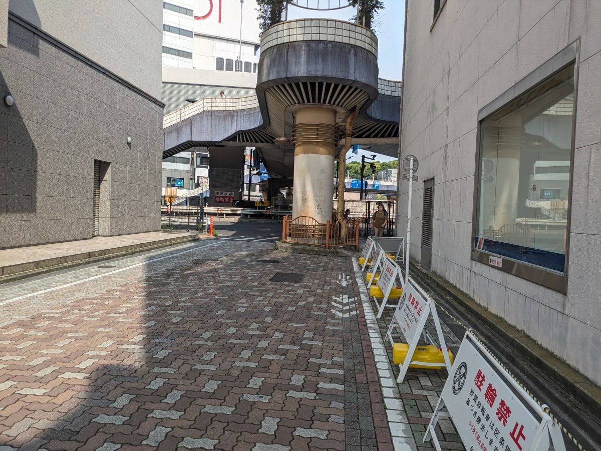v20250924150708/fresh/building/J00100483718_2