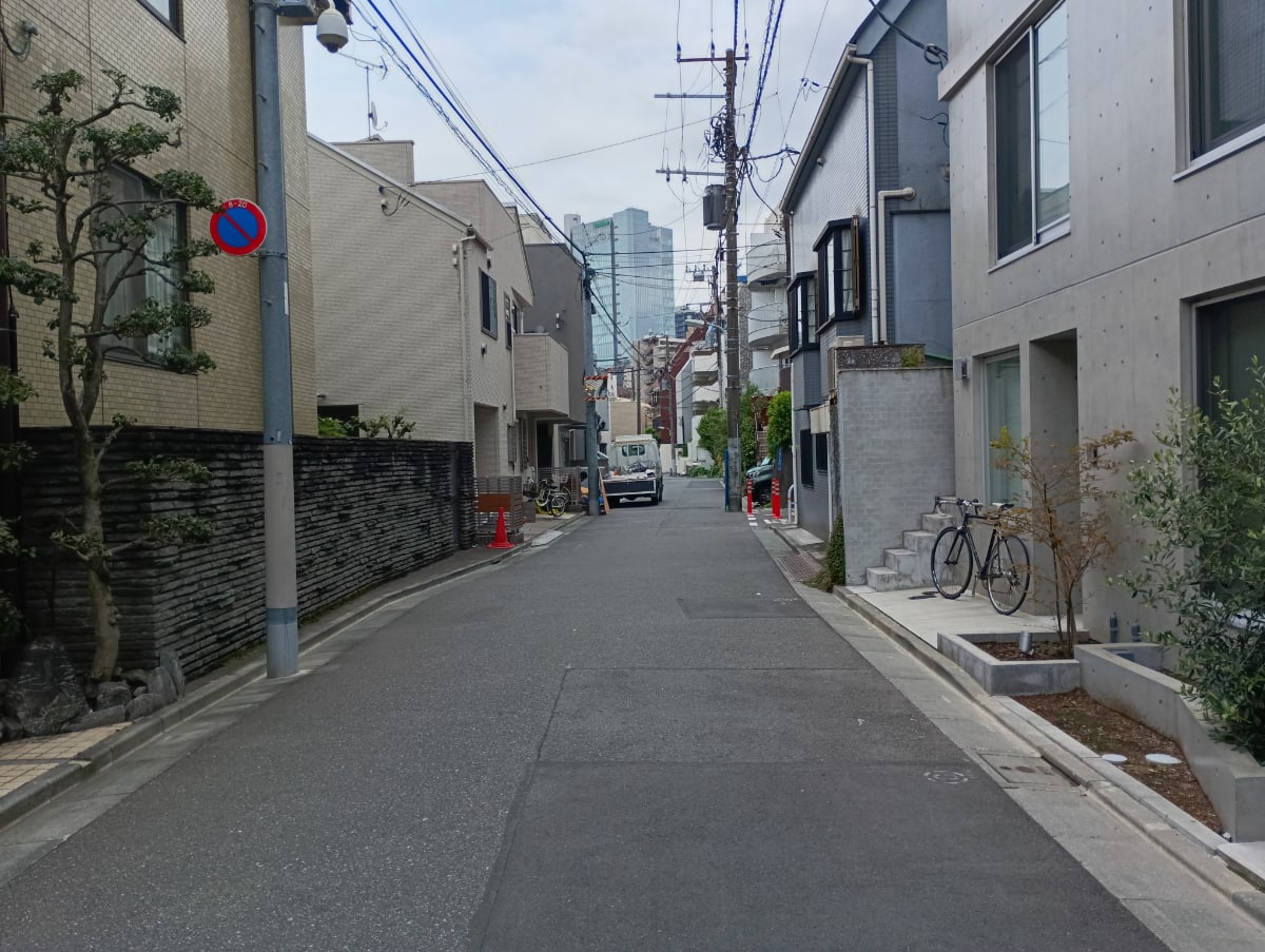 v20250924150708/fresh/building/J00100510503_2