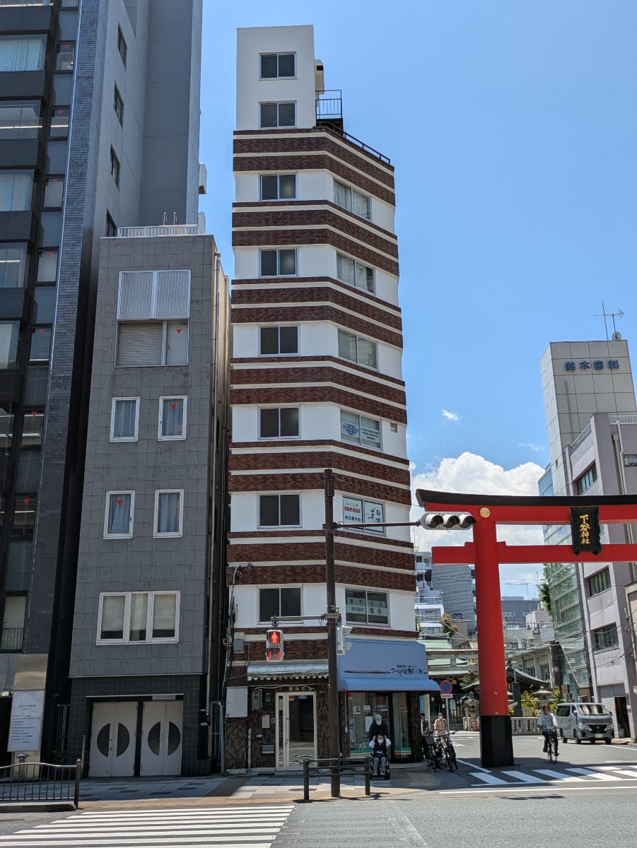 v20250925150706/fresh/building/J00100357894_7