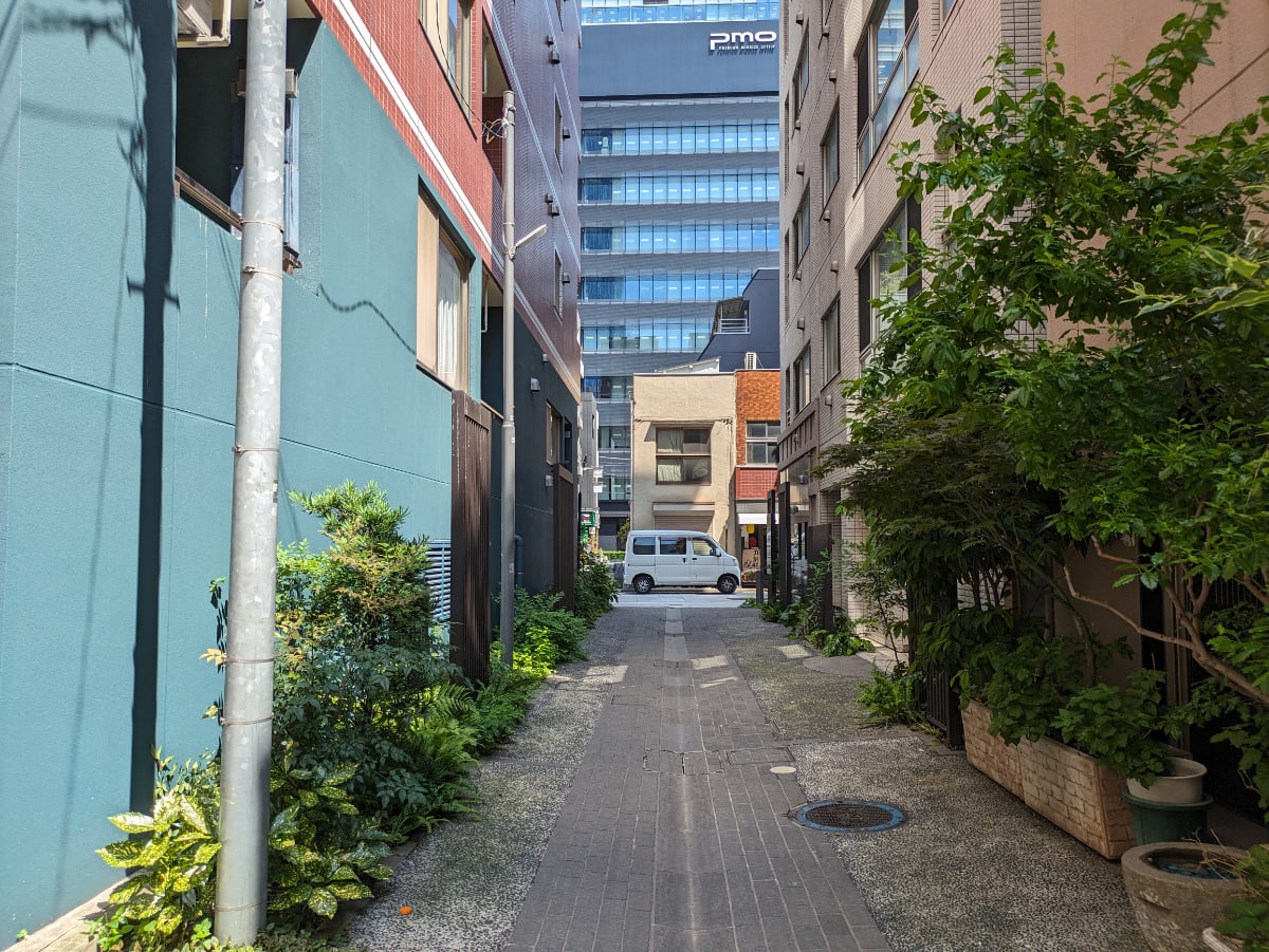 v20250925150706/fresh/building/J00100365281_11