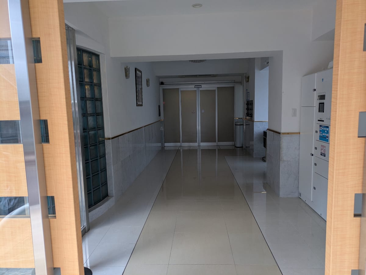 v20250925150706/fresh/building/J00100367794_10