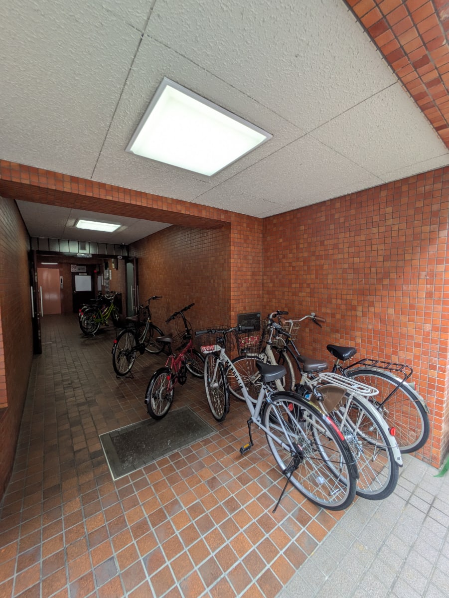 v20250925150706/fresh/building/J00100368953_12