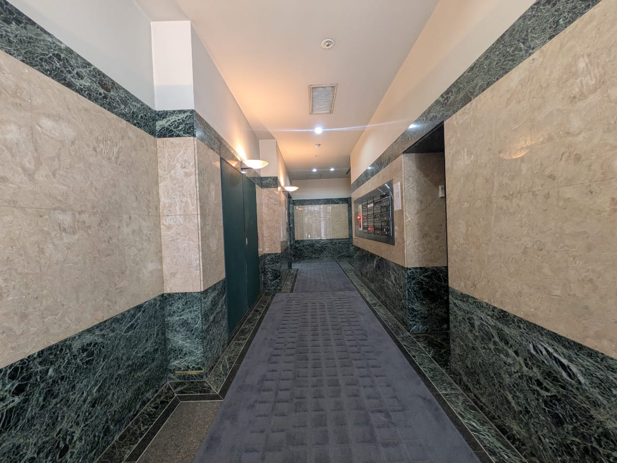 v20250925150706/fresh/building/J00100373690_10