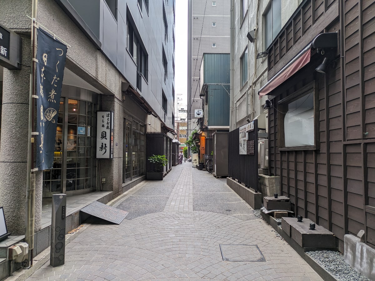 v20250925150706/fresh/building/J00100374164_10