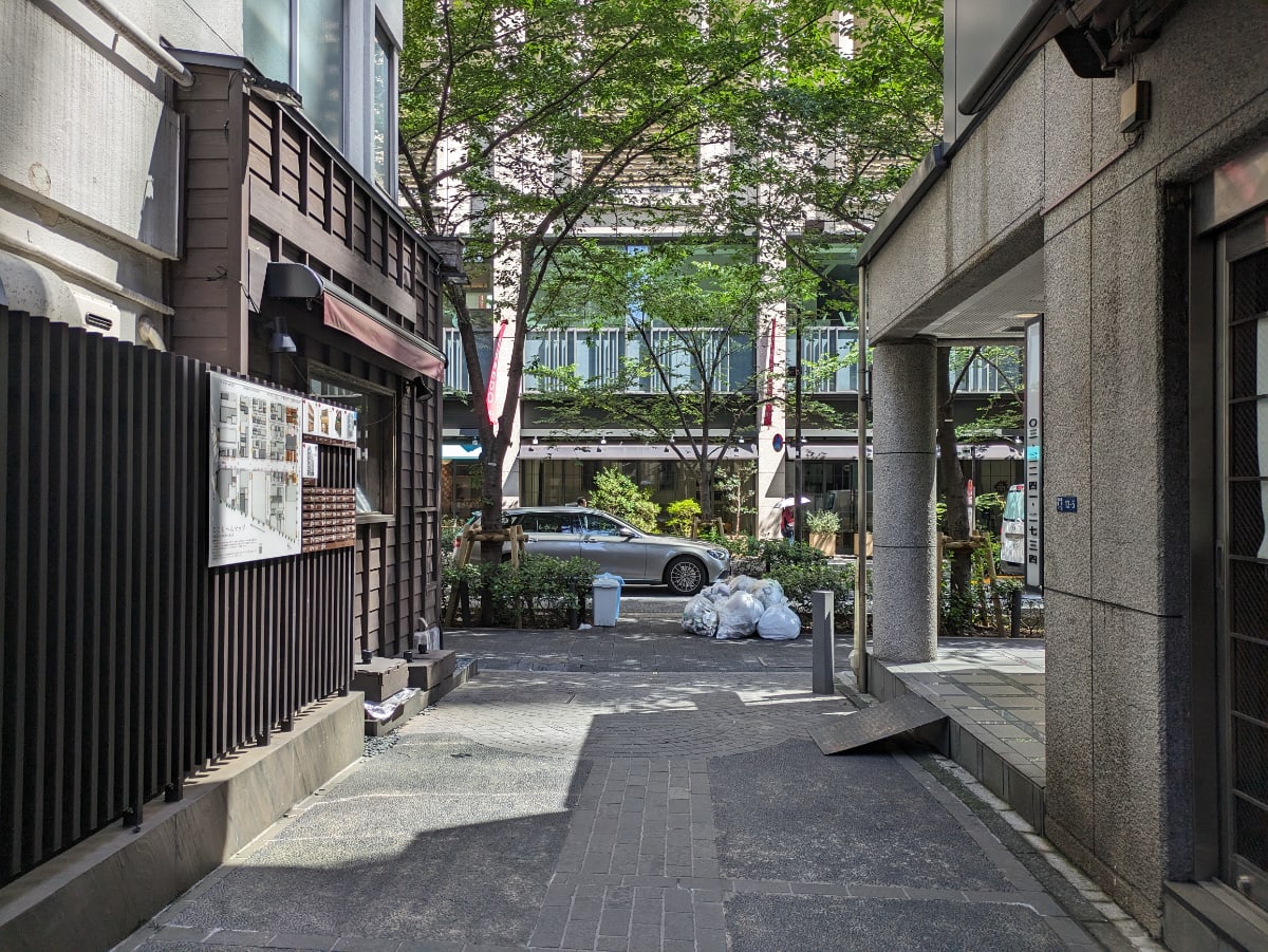 v20250925150706/fresh/building/J00100374164_12