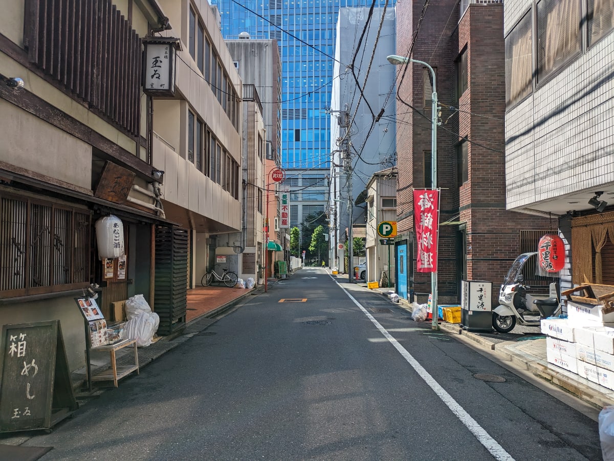 v20250925150706/fresh/building/J00100374247_10