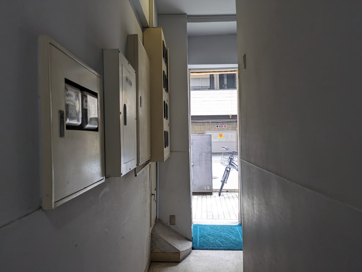 v20250925150706/fresh/building/J00100374587_17