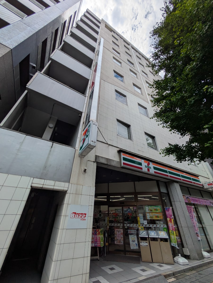 v20250925150706/fresh/building/J00100379302_1