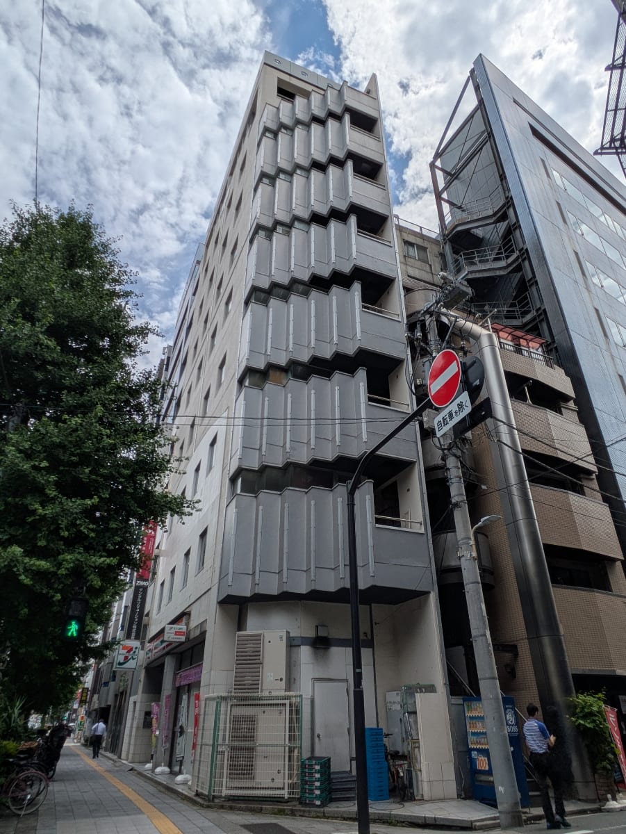 v20250925150706/fresh/building/J00100379302_11