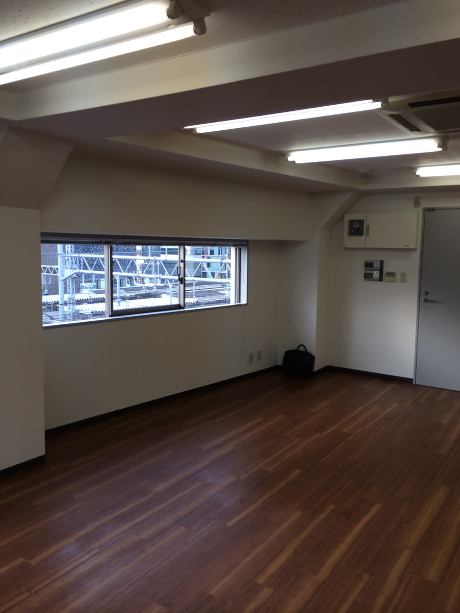 v20250925150706/fresh/building/J00100380084_5