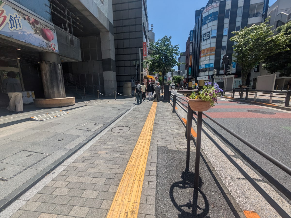 v20250925150706/fresh/building/J00100382318_10