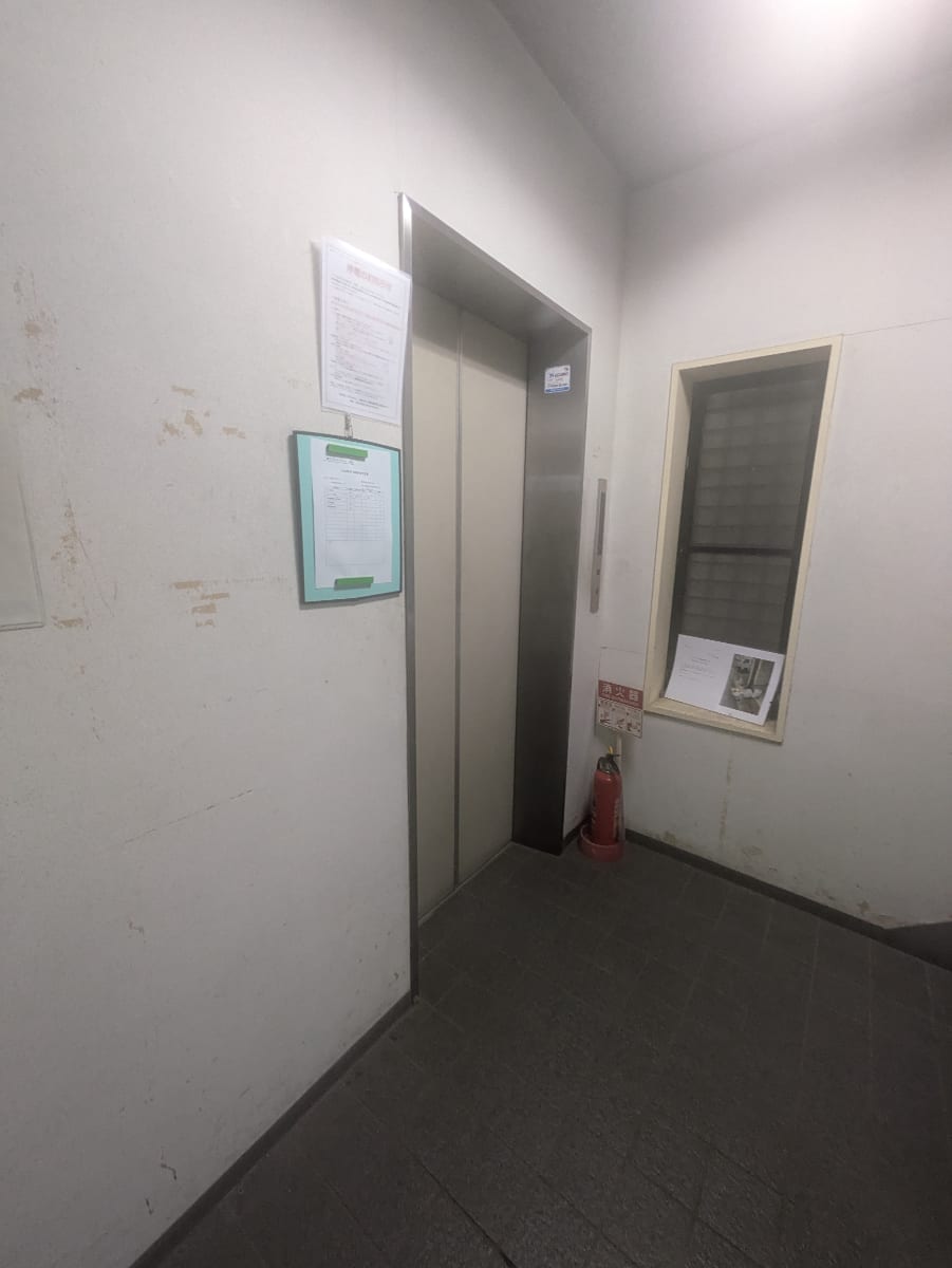 v20250925150706/fresh/building/J00100384428_4