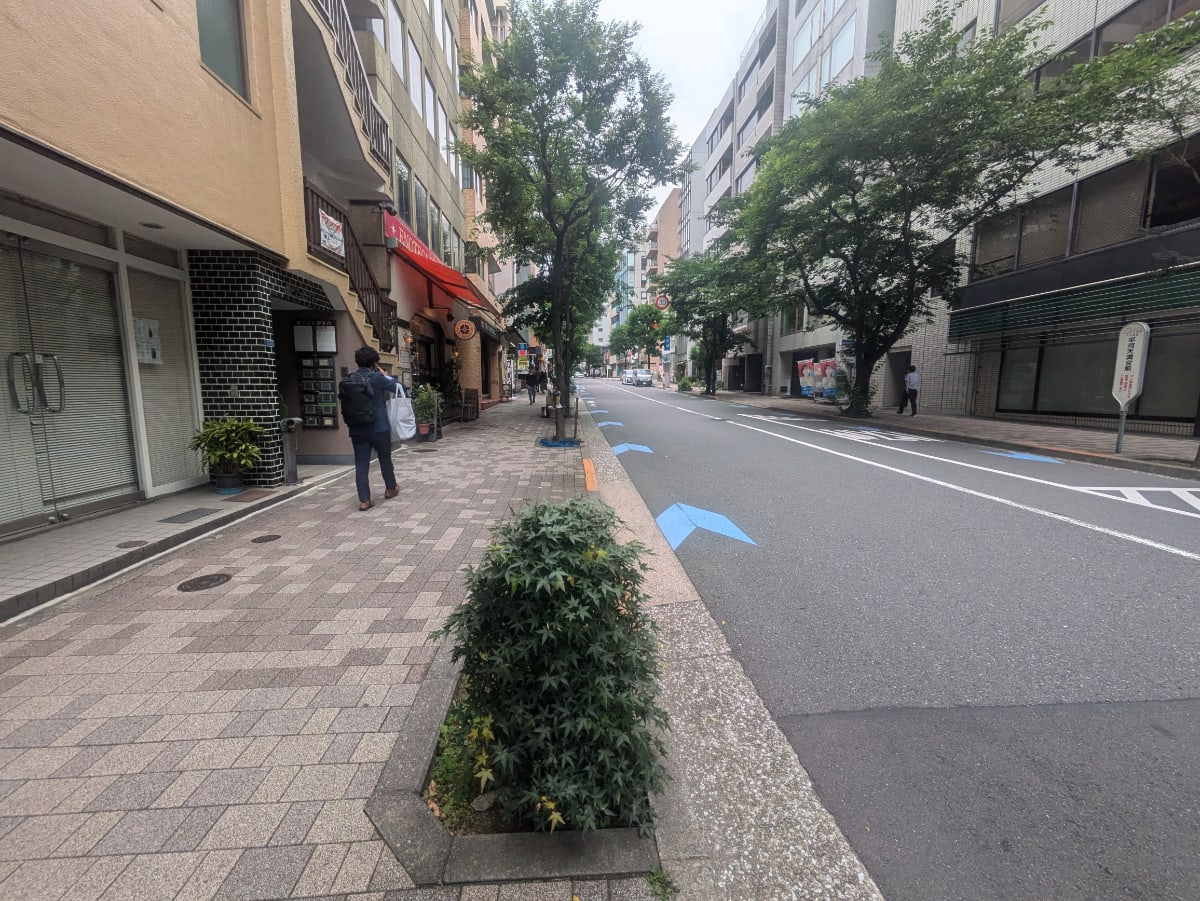 v20250925150706/fresh/building/J00100389392_2