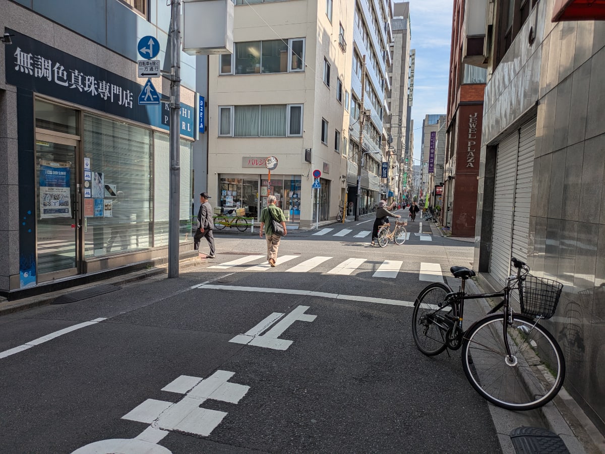 v20250925150706/fresh/building/J00100389836_11